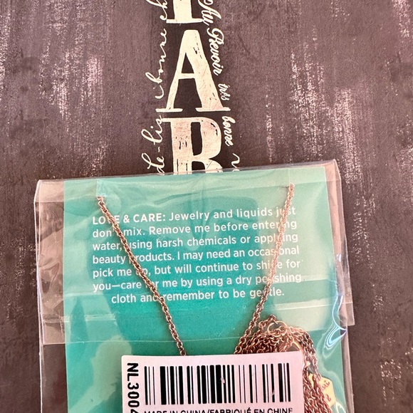 Origami Owl loop necklace. Stocking stuffer - Picture 2 of 2